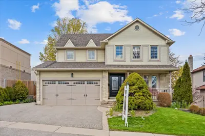 Detached in Oshawa