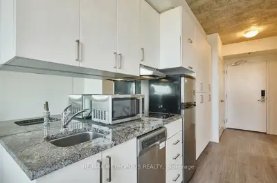 Condo Apartment in Oshawa