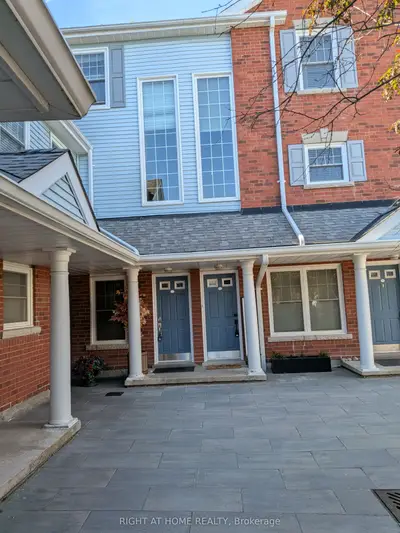 1663 Nash Road D-7, Clarington, On L1e 1s8