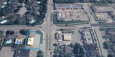 300 King Avenue E, Clarington, On L1b 1j8