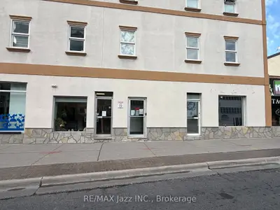 10 Centre Street N, Oshawa, On L1g 4b3