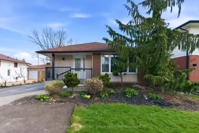Detached in Oshawa