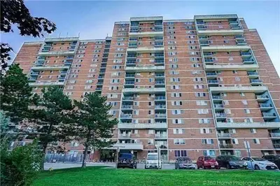 Condo Apartment in Toronto