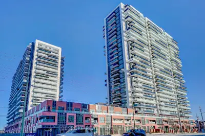 Condo Apartment in Oshawa