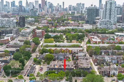 Condo Townhouse in Toronto