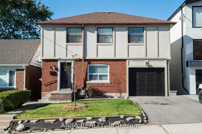 Detached in Toronto