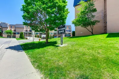 100 Mornelle Court 1045, Toronto, On M1e 4x2