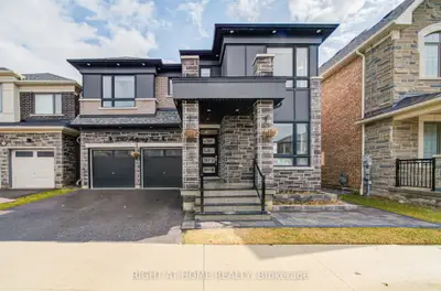 Detached in Pickering