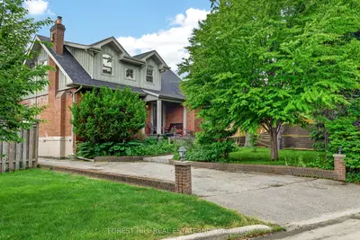 10 Highcliff Crescent, Toronto, On M1m 1a6