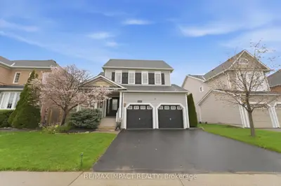 Detached in Oshawa