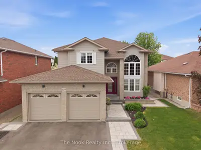 Detached in Oshawa