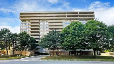 Condo Apartment in Toronto