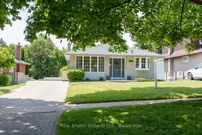 Detached in Oshawa