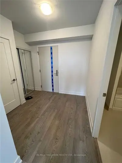 Condo Apartment in Oshawa