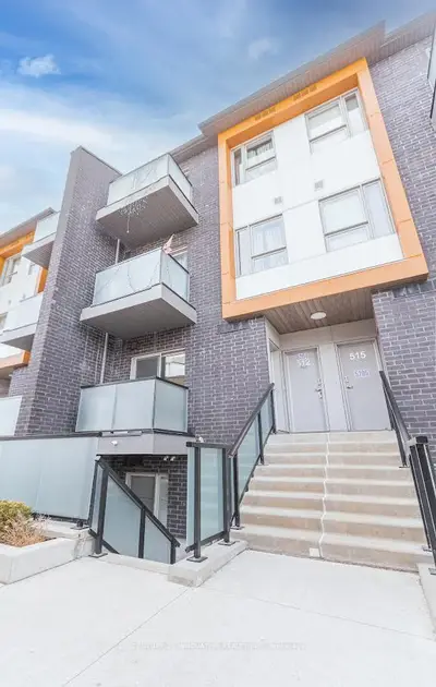 Condo Townhouse in Toronto
