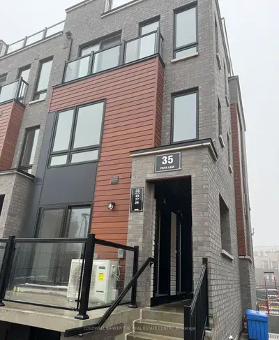 Condo Townhouse in Toronto