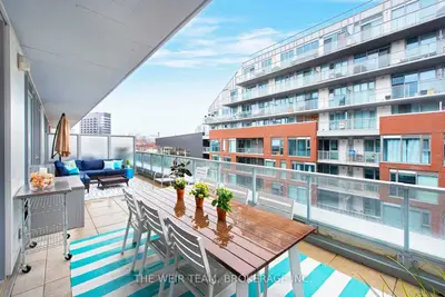 Condo Apartment in Toronto