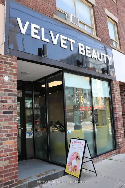 1883 Queen Street E, Toronto, On M4l 1h3
