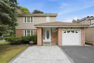 Detached in Pickering