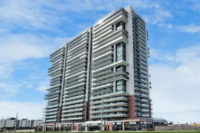 Condo Apartment in Oshawa