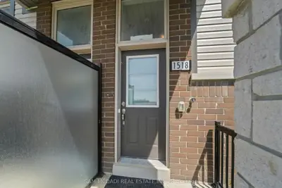 1518 Bloor Street 19, Clarington, On L1e 0g9