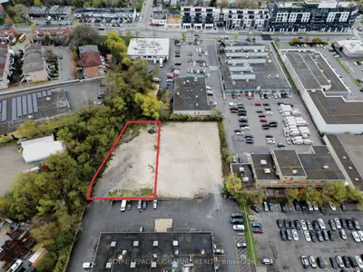 49 Cranfield Road, Toronto, On M4b 3h3