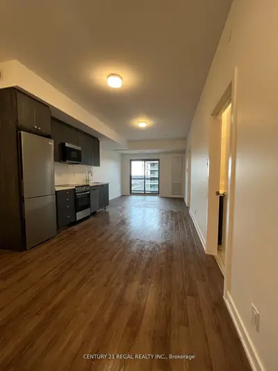 Condo Apartment in Clarington
