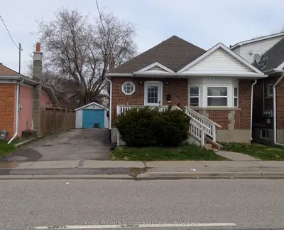 Detached in Oshawa