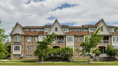 Condo Townhouse in Toronto