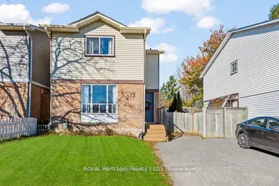272 Phillip Murray Avenue N, Oshawa, On L1j 1g9