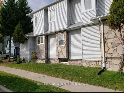 Detached in Oshawa