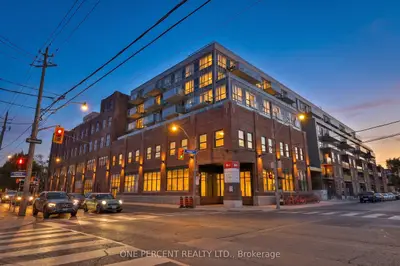 Condo Apartment in Toronto