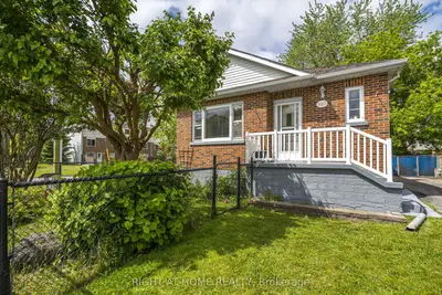 Detached in Oshawa