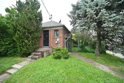 Detached in Toronto