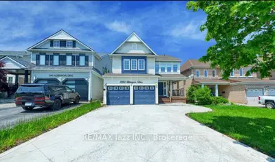 Duplex in Oshawa