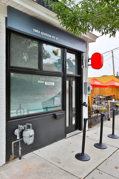 1303 Queen Street E, Toronto, On M4l 1c2