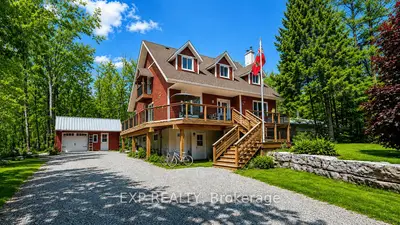 Detached in Scugog
