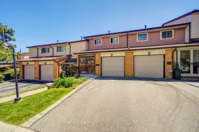 Condo Townhouse in Toronto