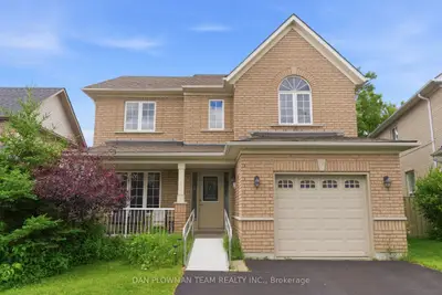 Detached in Clarington