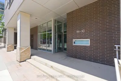 44 Bond Street W 102, Oshawa, On L1g 6r2