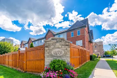 Condo Townhouse in Toronto