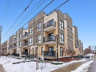 Condo Townhouse in Toronto