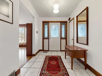 90 Sylvan Avenue, Toronto, On M1m 1k1