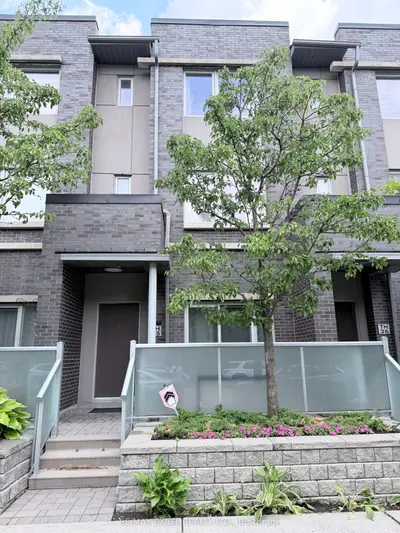 Condo Townhouse in Toronto