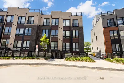 Condo Townhouse in Toronto