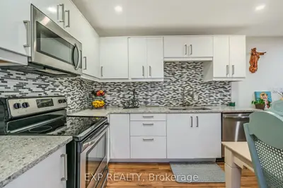 829 Athol Street, Whitby, On L1n 4a1