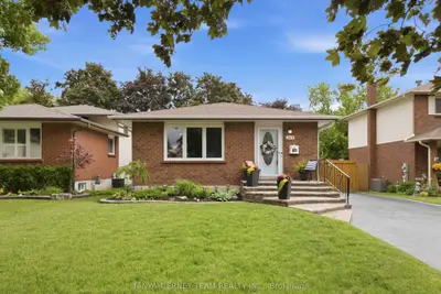 Detached in Oshawa