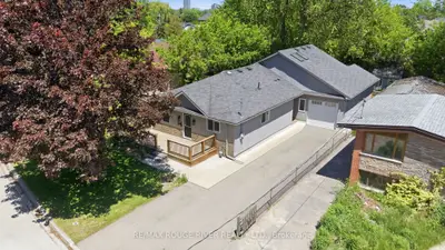 717 Hillview Crescent, Pickering, On L1w 2r6