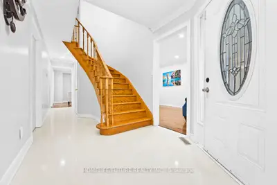37 Tarsus Crescent, Toronto, On M1c 3w6