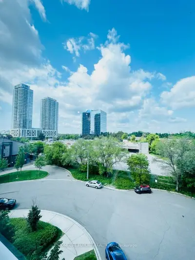 Condo Apartment in Toronto